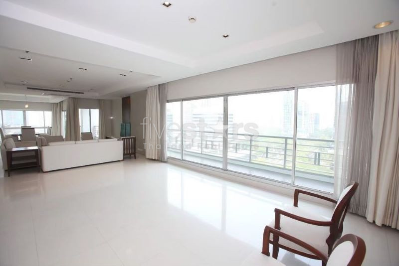 Penthouse Duplex 4 - Chambre à louer sur Ploenchit, photo 2