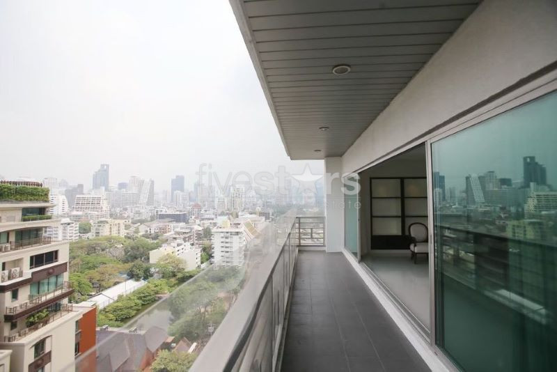Penthouse Duplex 4 - Chambre à louer sur Ploenchit, photo 5
