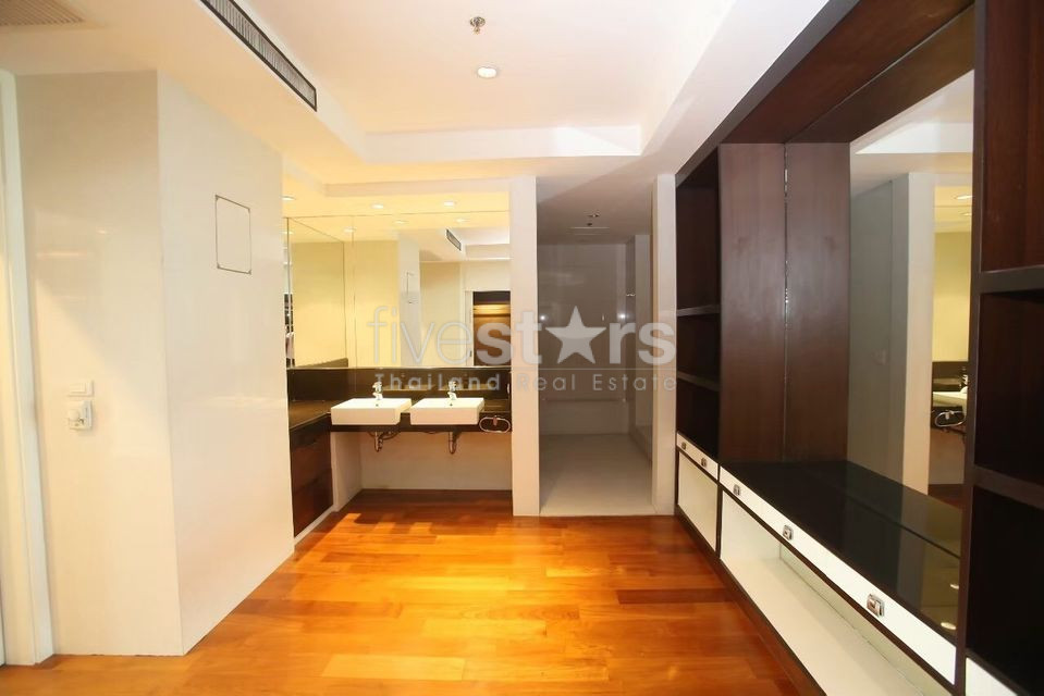 Penthouse Duplex 4 - Chambre à louer sur Ploenchit, photo 8