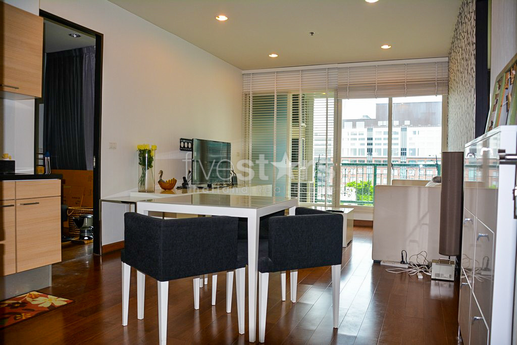 Appartement 2 chambres moderne à vendre proche BTS Chidlom, photo 3
