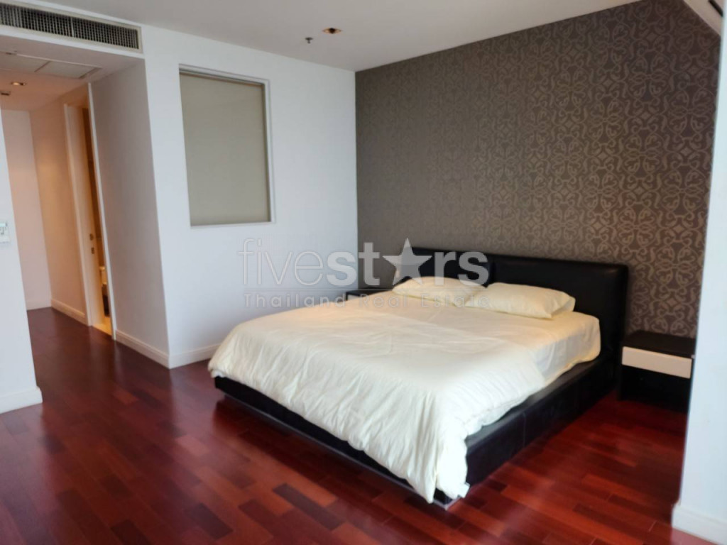 Condo de 3 chambres à louer près de la station Phloen Chit BTS, photo 5