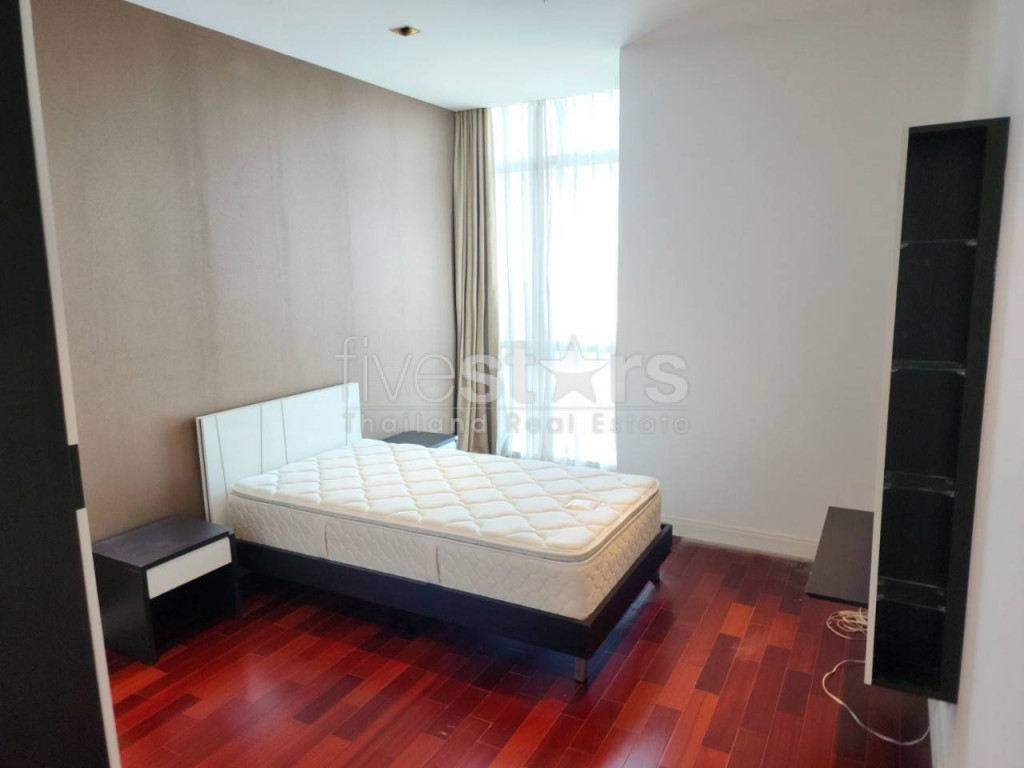 Condo de 3 chambres à louer près de la station Phloen Chit BTS, photo 8
