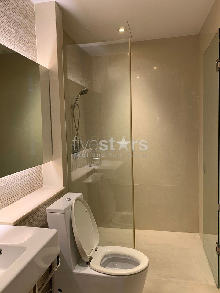 Grand 3 Pièces à louer sur Ploenchit, photo 9