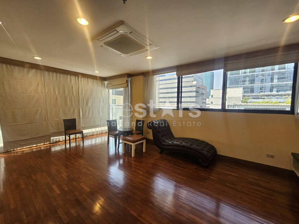 Unité duplex 2 chambres à louer sur Chidlom