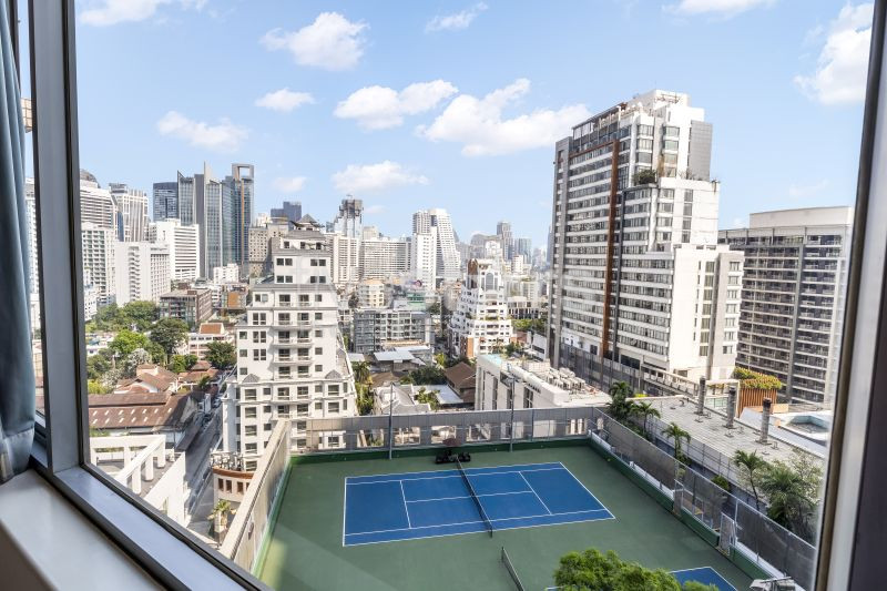 Condominium cosy de 3 chambres à louer à Ploenchit., photo 8