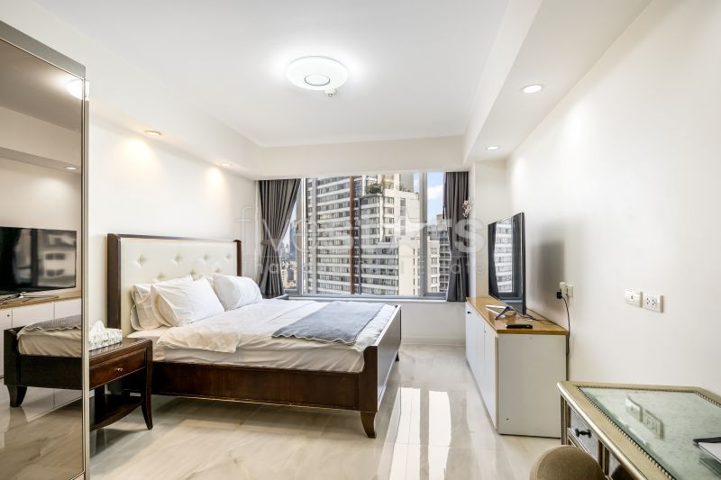 Condominium cosy de 3 chambres à louer à Ploenchit., photo 10