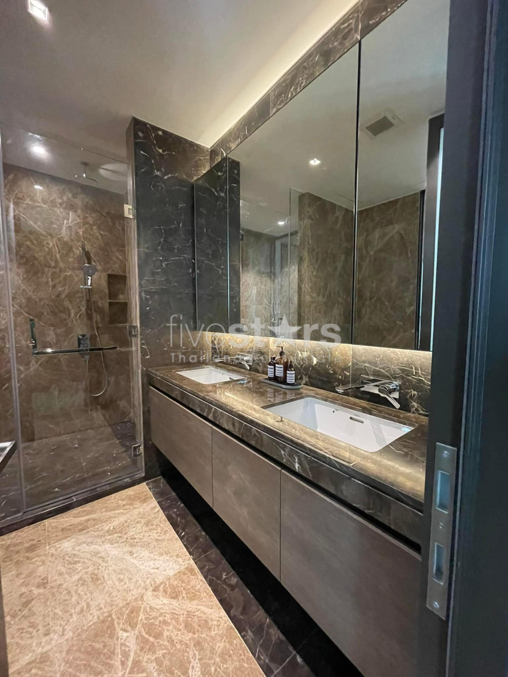 Luxury 2-Bedroom for rent in Chidliom, photo 7