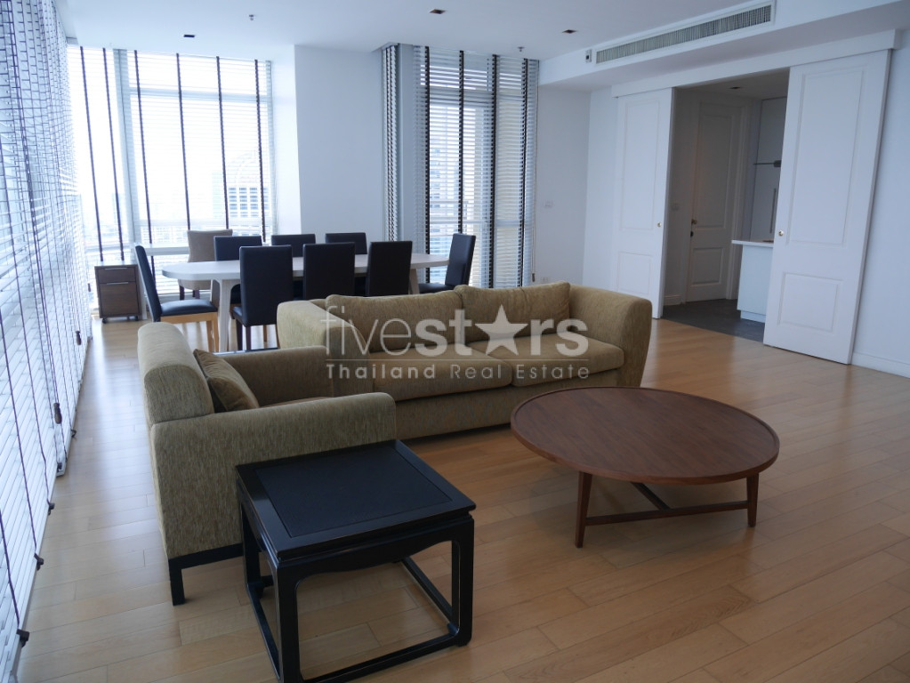 Condo moderne de 3 chambres dans le centre de Bangkok à proximité de l'ambassade centrale