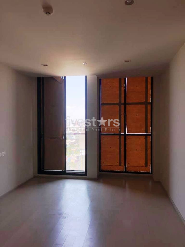 Rare unit 2 bedrooms condo for sale close to BTS Ploenchit, photo 2