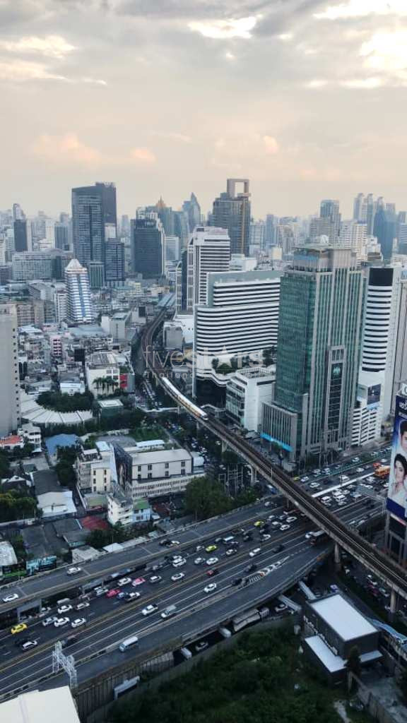 Rare unit 2 bedrooms condo for sale close to BTS Ploenchit, photo 8