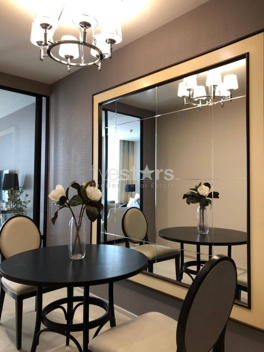Luxury decorated 1 bedroom condo for rent close to BTS Ploenchit, photo 5