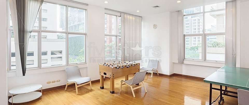 2 bedroom condo for sale on Langsuan, photo 19
