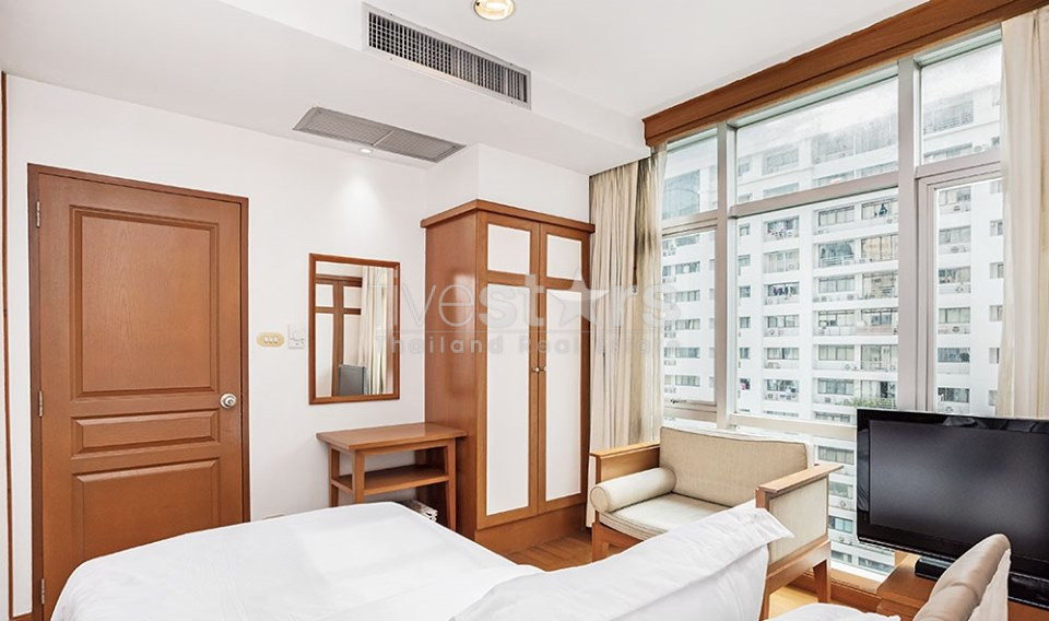 Chidlom Area, 2 bedrooms, Oriental Thai Decoration with Brand new furniture, Walking distance to BTS Chidlom, photo 14