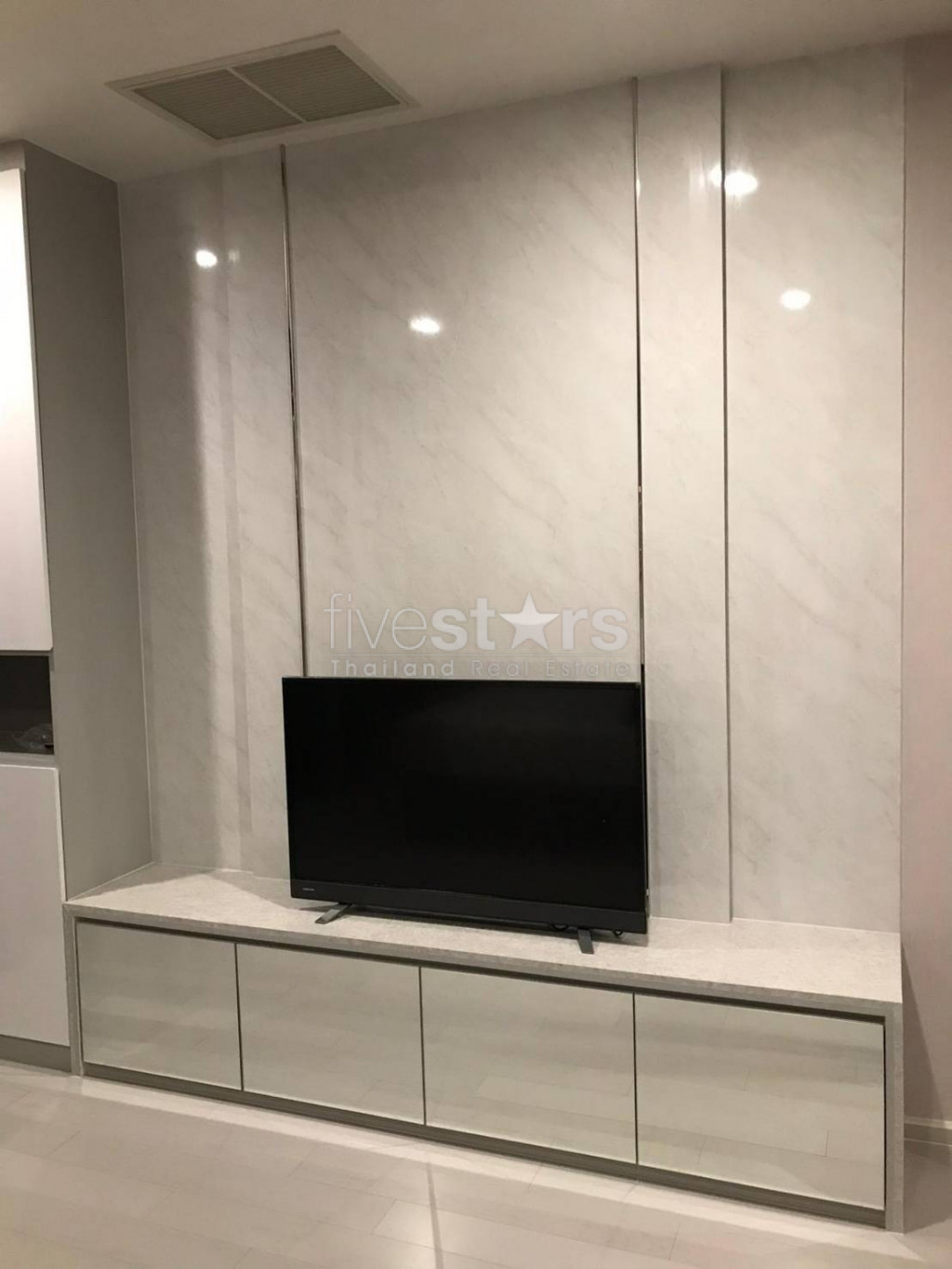 Brand new 1 bedroom condo for rent close to BTS Ploenchit, photo 5
