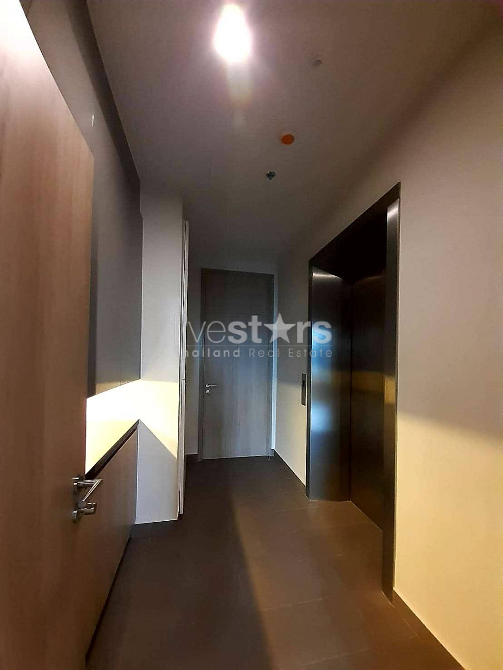 Modern 1 bedroom condo for rent close to BTS Ploenchit, photo 5