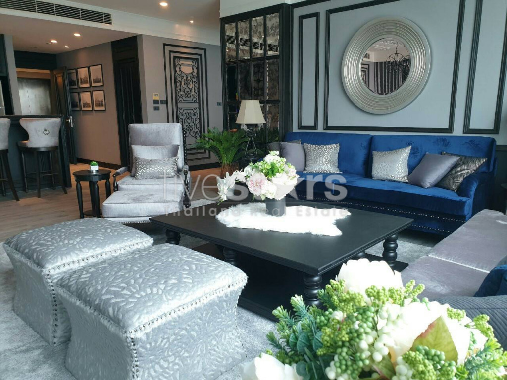 Luxury 3 bedrooms condo for rent near BTS Chidlom