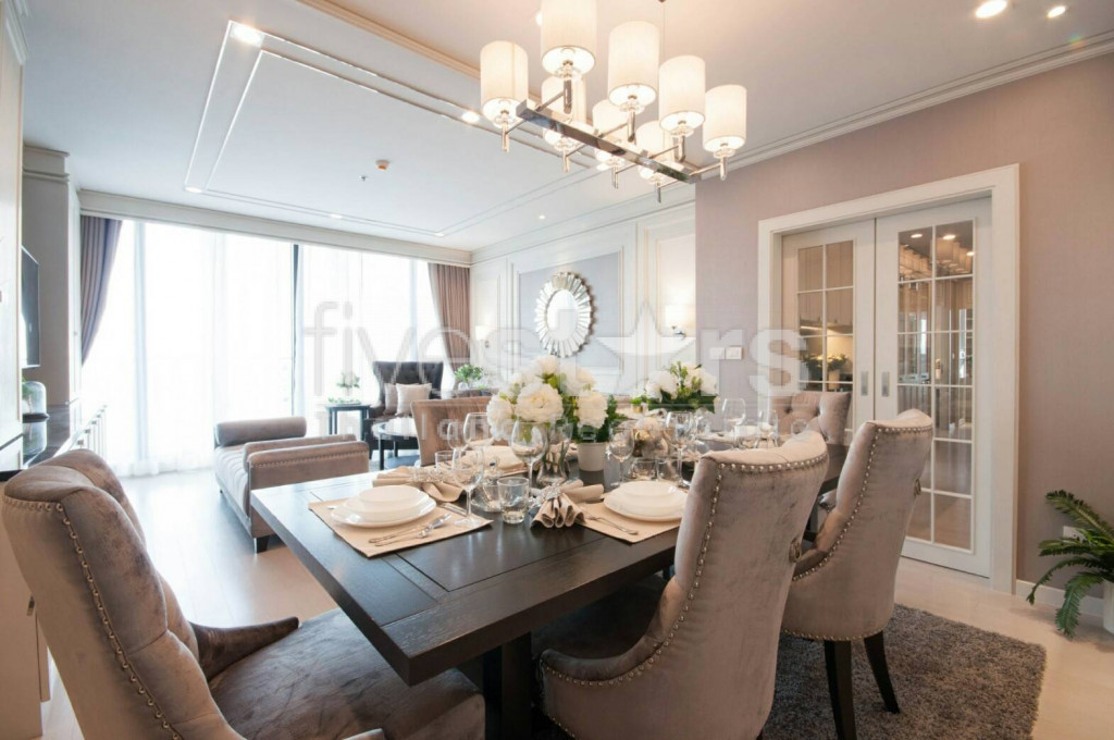 Luxury 3 bedrooms condo for rent close to BTS Ploenchit, photo 2