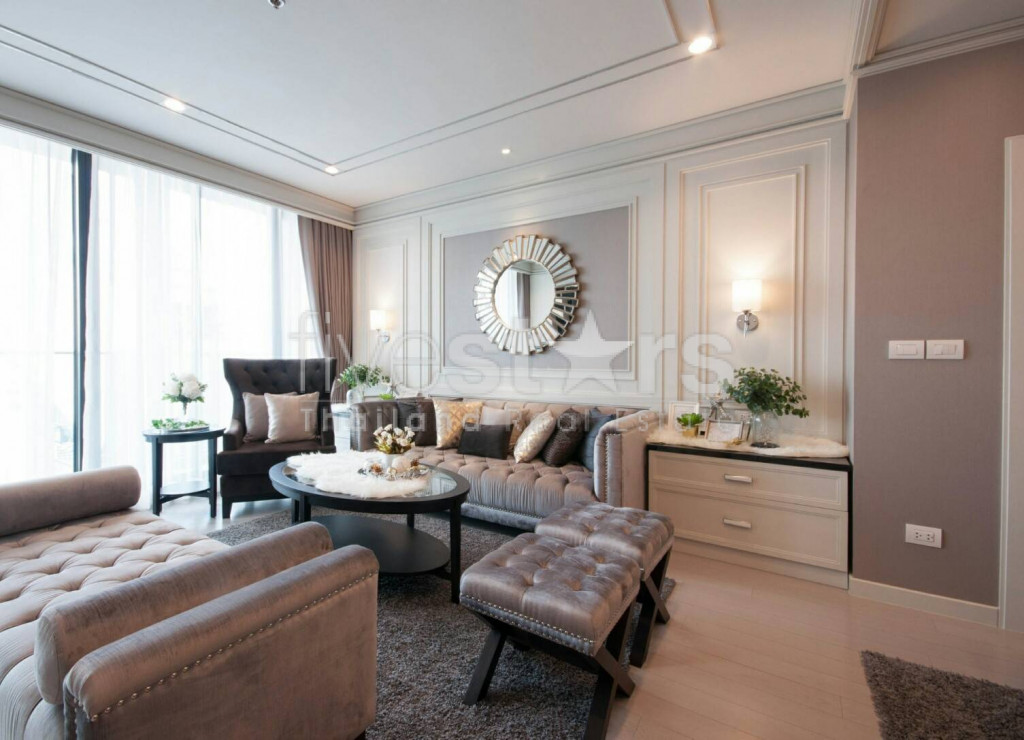 Luxury 3 bedrooms condo for rent close to BTS Ploenchit