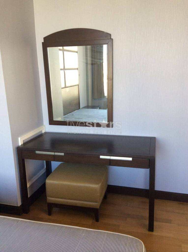 3 bedrooms condo for rent near BTS Ploenchit, photo 9