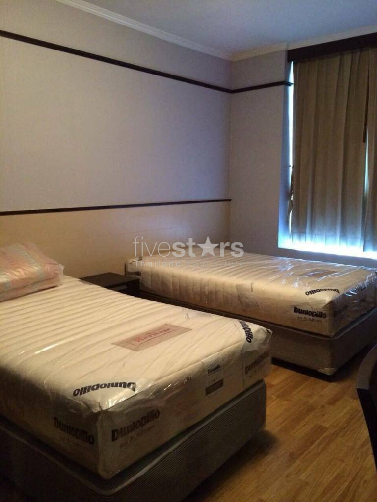 3 bedrooms condo for rent near BTS Ploenchit, photo 8
