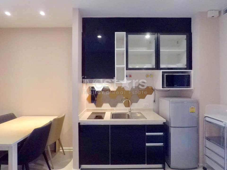 Appartement neuf d'une chambre à louer près du BTS Ploenchit, photo 2