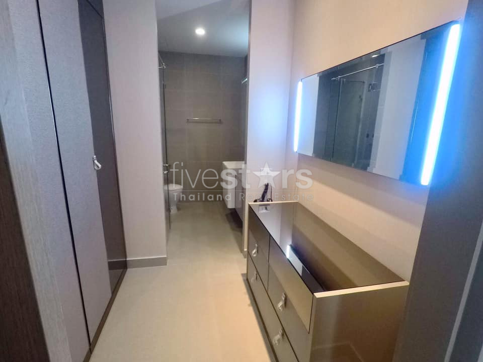 Appartement neuf d'une chambre à louer près du BTS Ploenchit, photo 5