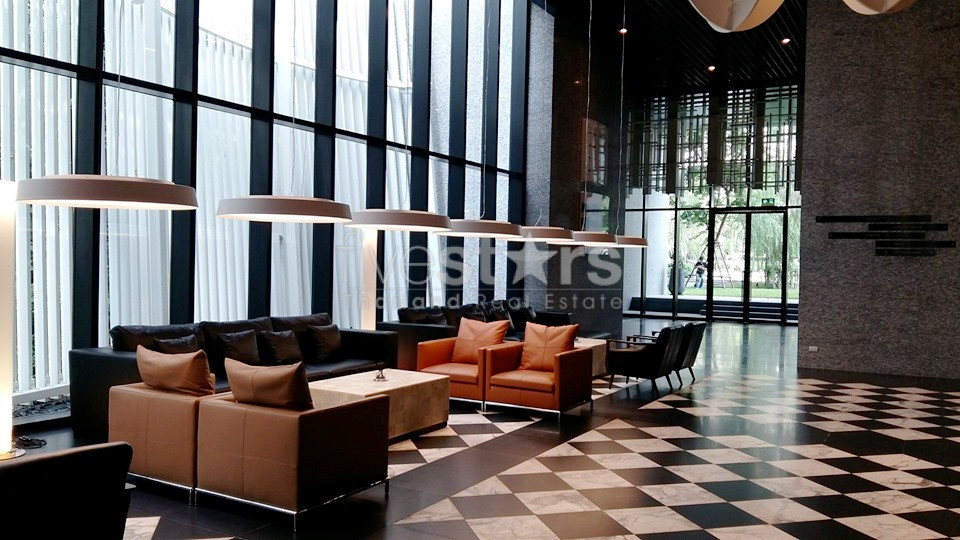 Brand new 1 bedroom condo for rent close to BTS Ploenchit, photo 9