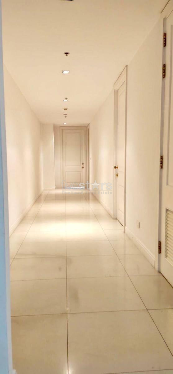 3-bedrooms condominium for sale close to Ploenchit BTS station, photo 2