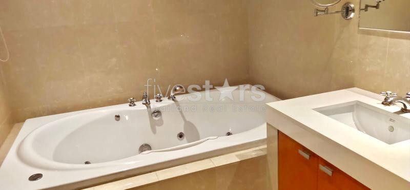 3-bedrooms condominium for sale close to Ploenchit BTS station, photo 11