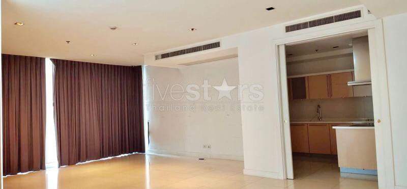 3-bedrooms condominium for sale close to Ploenchit BTS station, photo 5
