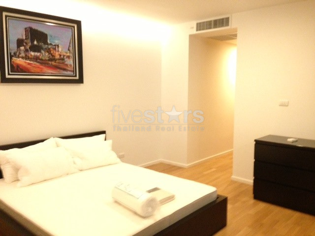 Appartement Duplex d'une chambre à vendre près du BTS Ploenchit, photo 4