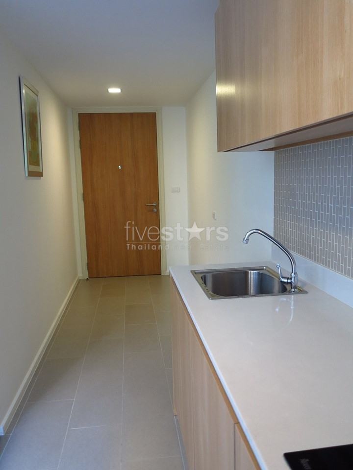 Appartement Duplex d'une chambre à vendre près du BTS Ploenchit, photo 3