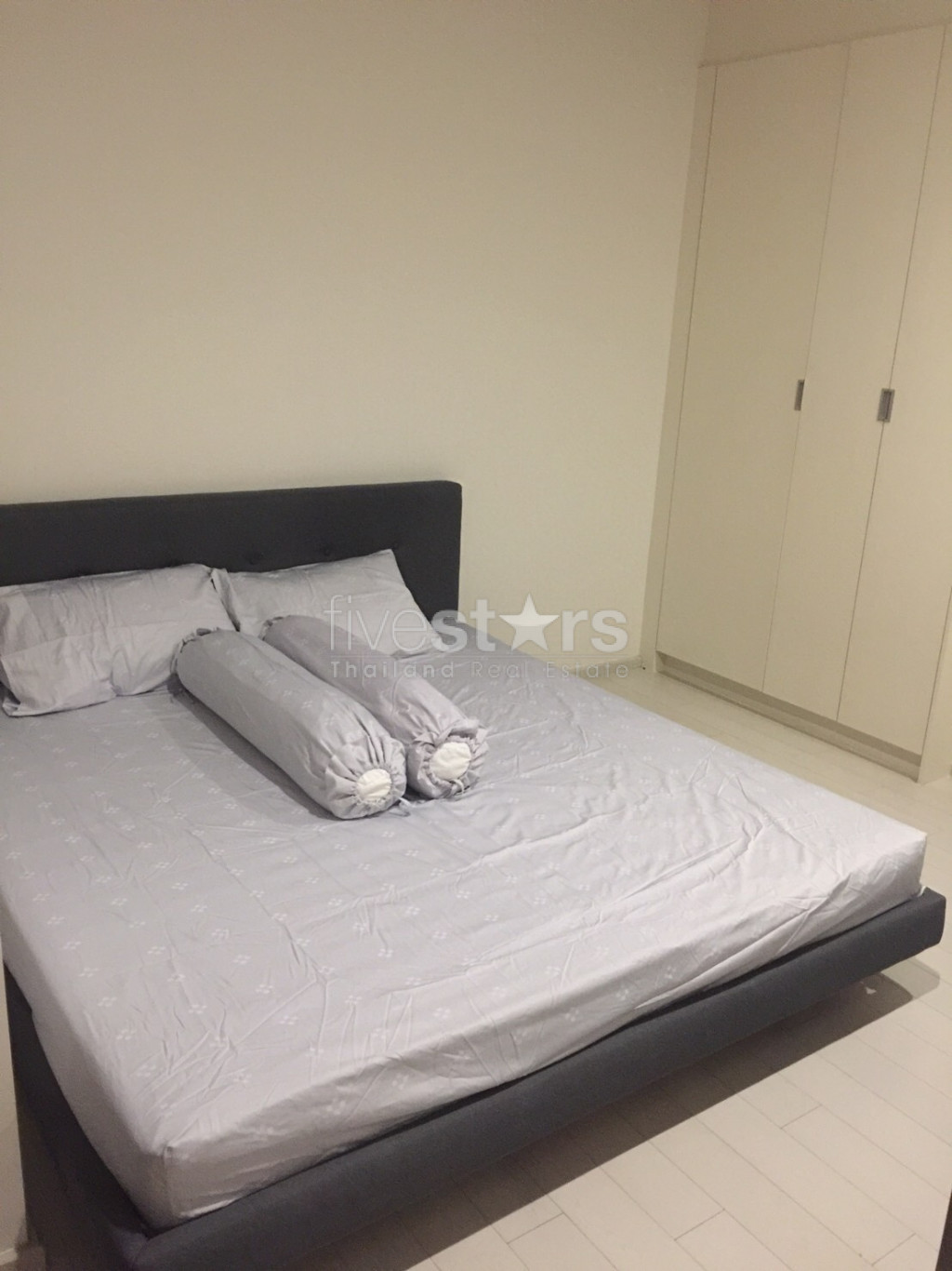 Modern 2 bedroom condo for rent close to BTS Ploenchit, photo 7