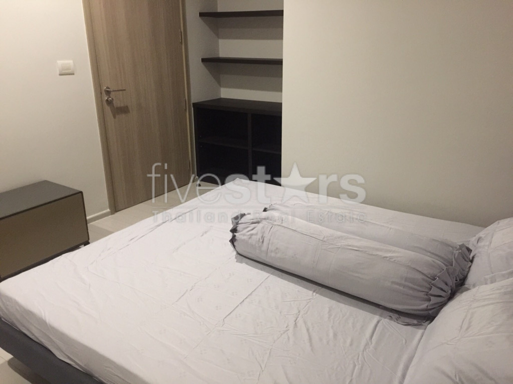 Modern 2 bedroom condo for rent close to BTS Ploenchit, photo 6