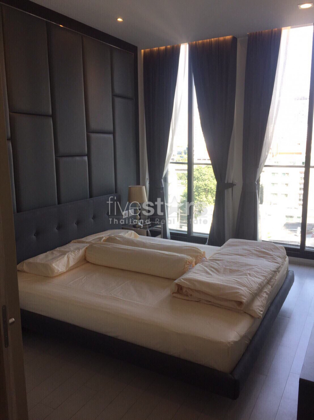 Modern 2 bedroom condo for rent close to BTS Ploenchit, photo 5