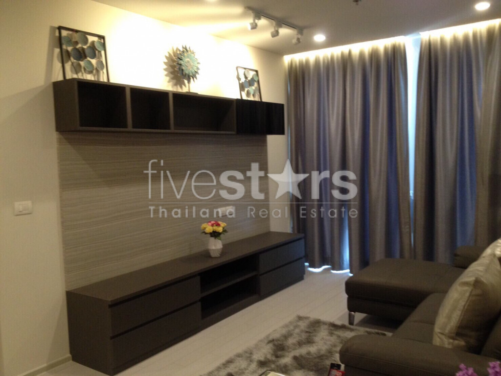 Modern 2 bedroom condo for rent close to BTS Ploenchit, photo 2