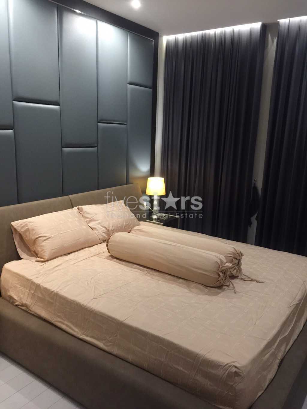 Modern 2 bedroom condo for rent close to BTS Ploenchit, photo 8