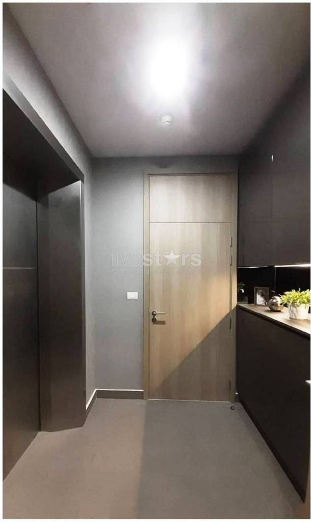 Appartement de deux chambres  à louer près du  BTS Ploenchit, photo 2