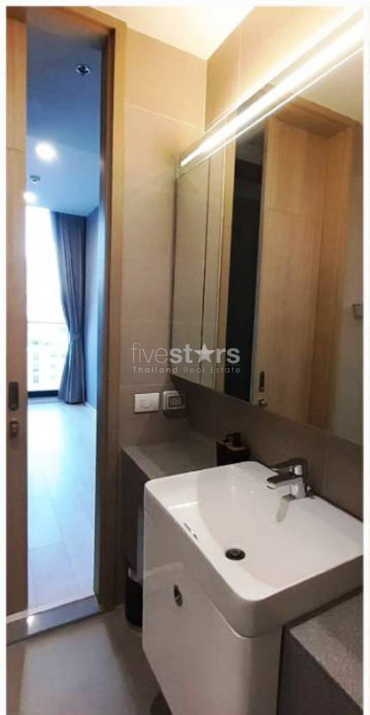 Appartement de deux chambres  à louer près du  BTS Ploenchit, photo 11