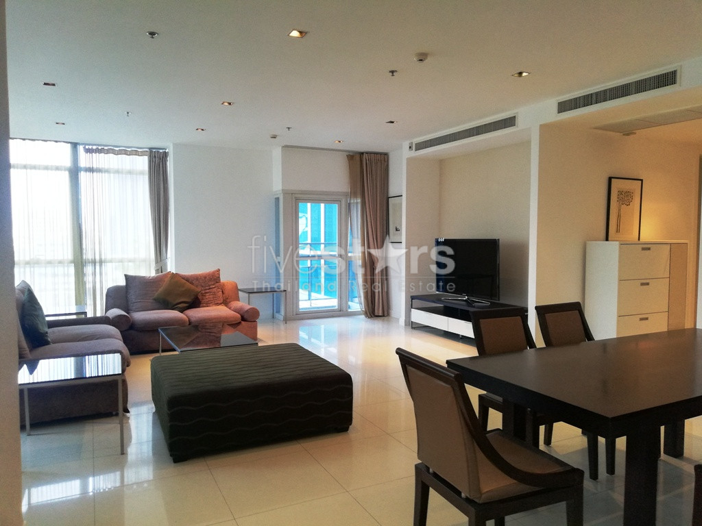 Condo 3 chambres à louer proche BTS Ploenchit, photo 3