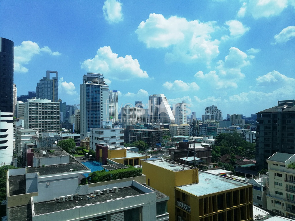 Large 3 bedrooms condo for rent near BTS Ploenchit, photo 15