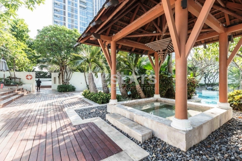 Large 3 bedrooms condo for rent near BTS Ploenchit, photo 18