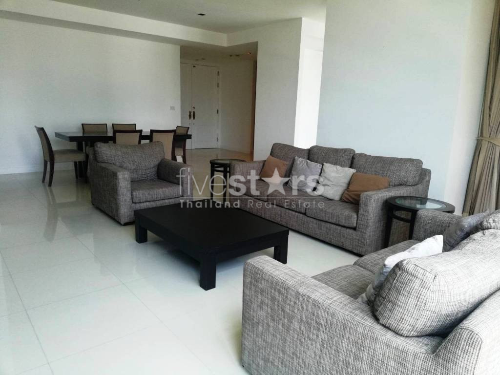 Large 3 bedrooms condo for rent near BTS Ploenchit