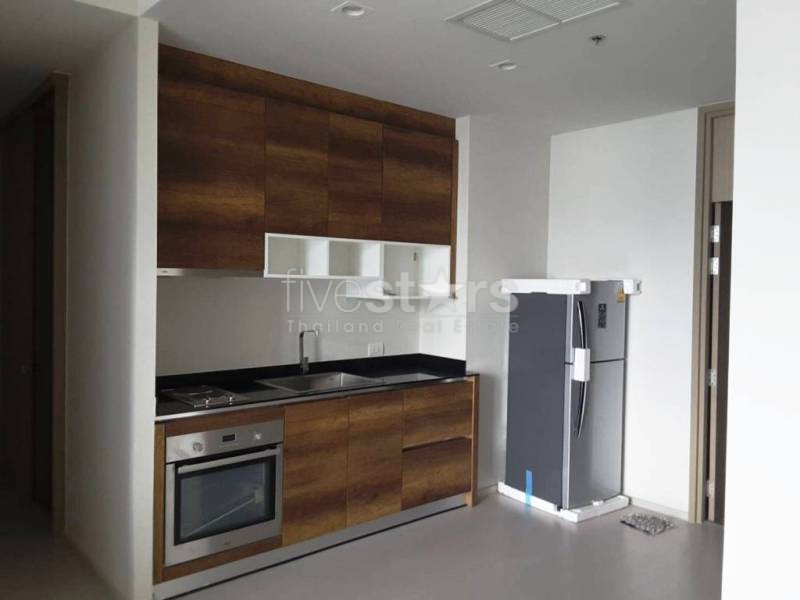 2 bedrooms condo for rent close to BTS Ploenchit, photo 7