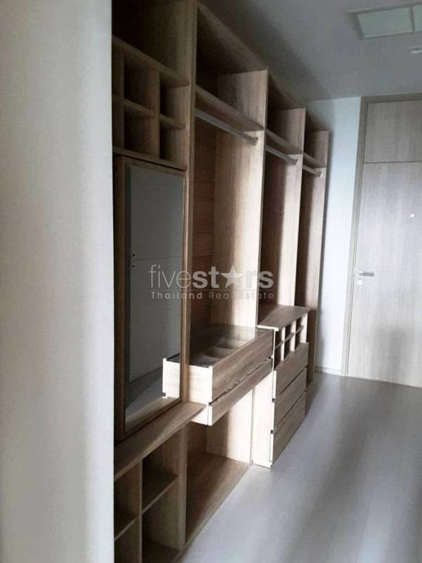 2 bedrooms condo for rent close to BTS Ploenchit, photo 12