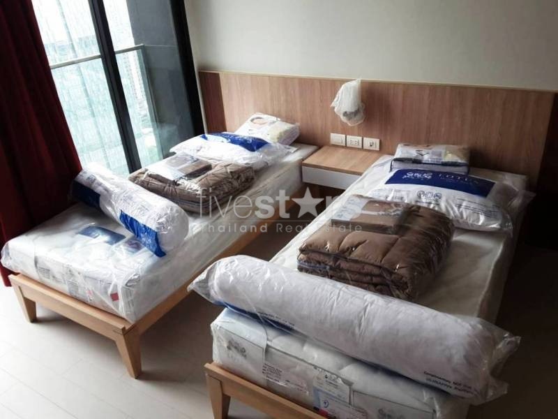 2 bedrooms condo for rent close to BTS Ploenchit, photo 14