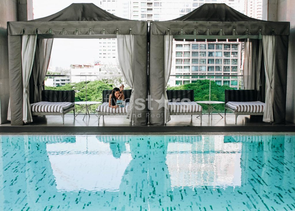 Condo 2 chambres à louer près de la station BTS Phloen Chit, photo 16