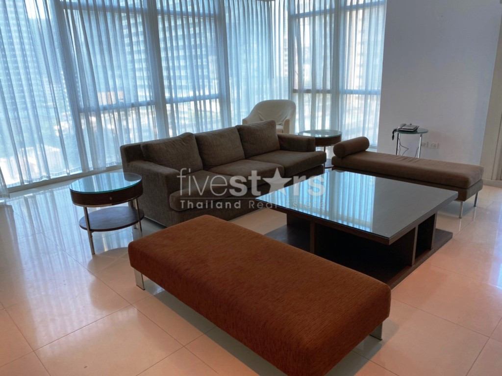 Large 2 bedrooms condo for rent near BTS Ploenchit, photo 2