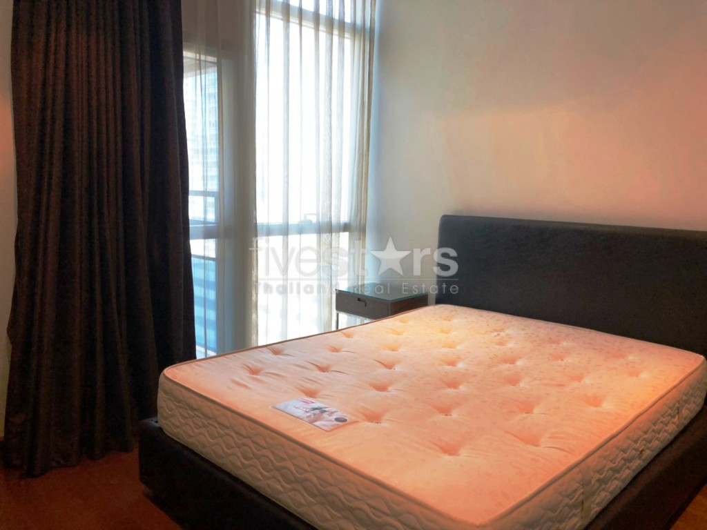 Large 2 bedrooms condo for rent near BTS Ploenchit, photo 10