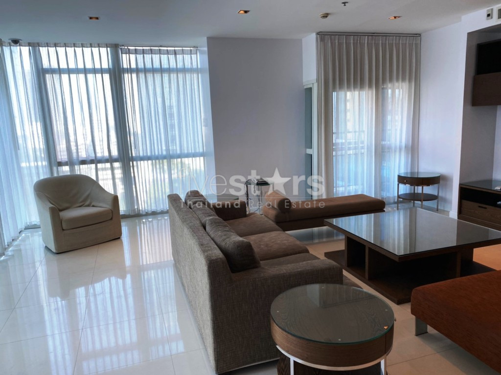 Large 2 bedrooms condo for rent near BTS Ploenchit, photo 3